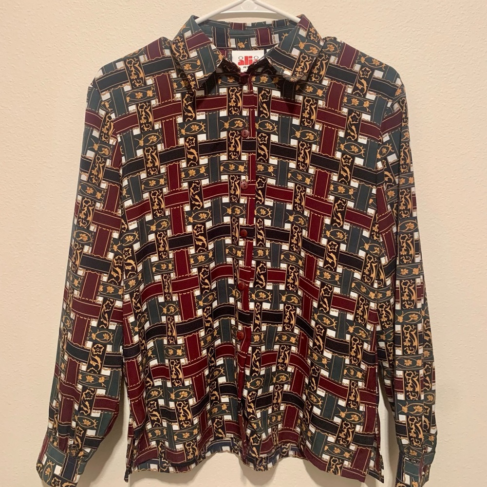 Small Alia button down